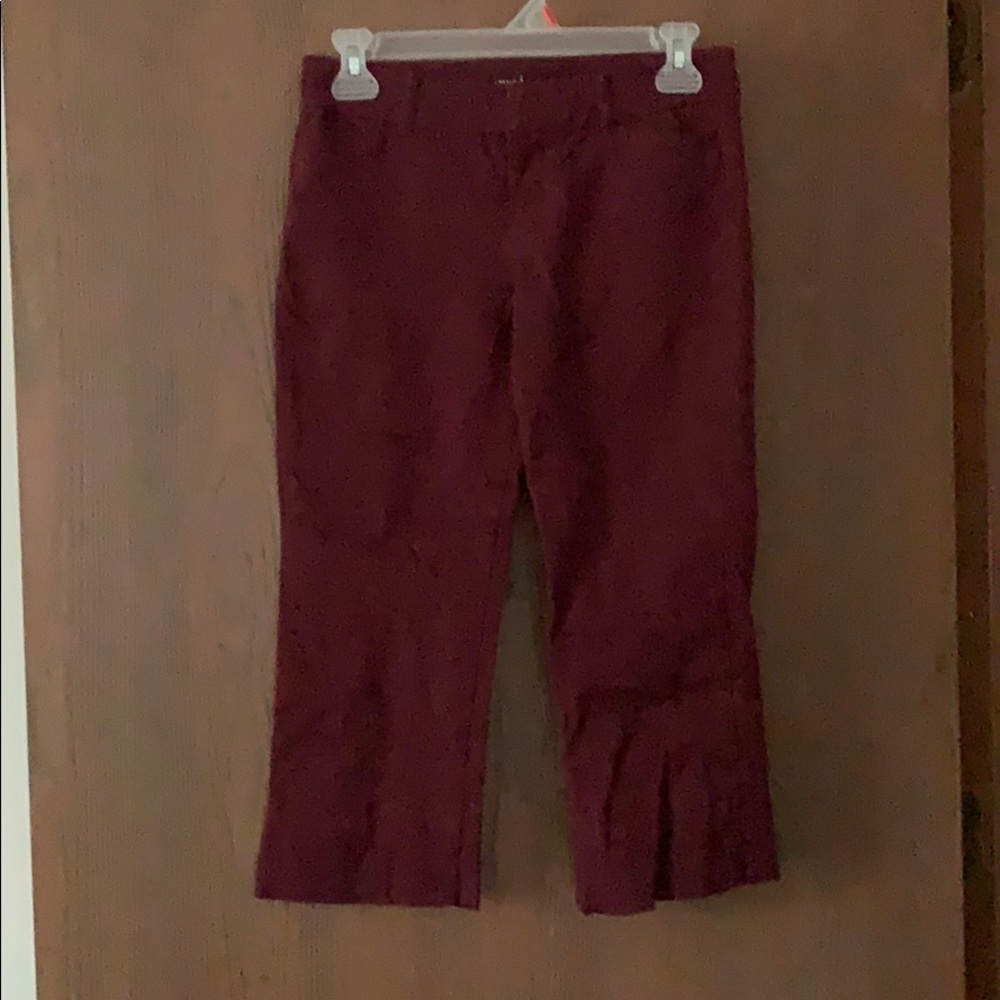 Old Navy Pixie Maroon Dress Capris